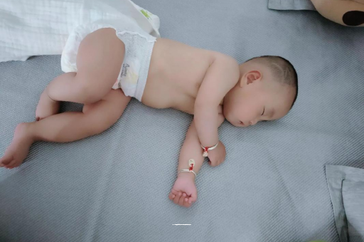 普洱宝宝流白色粘鼻涕